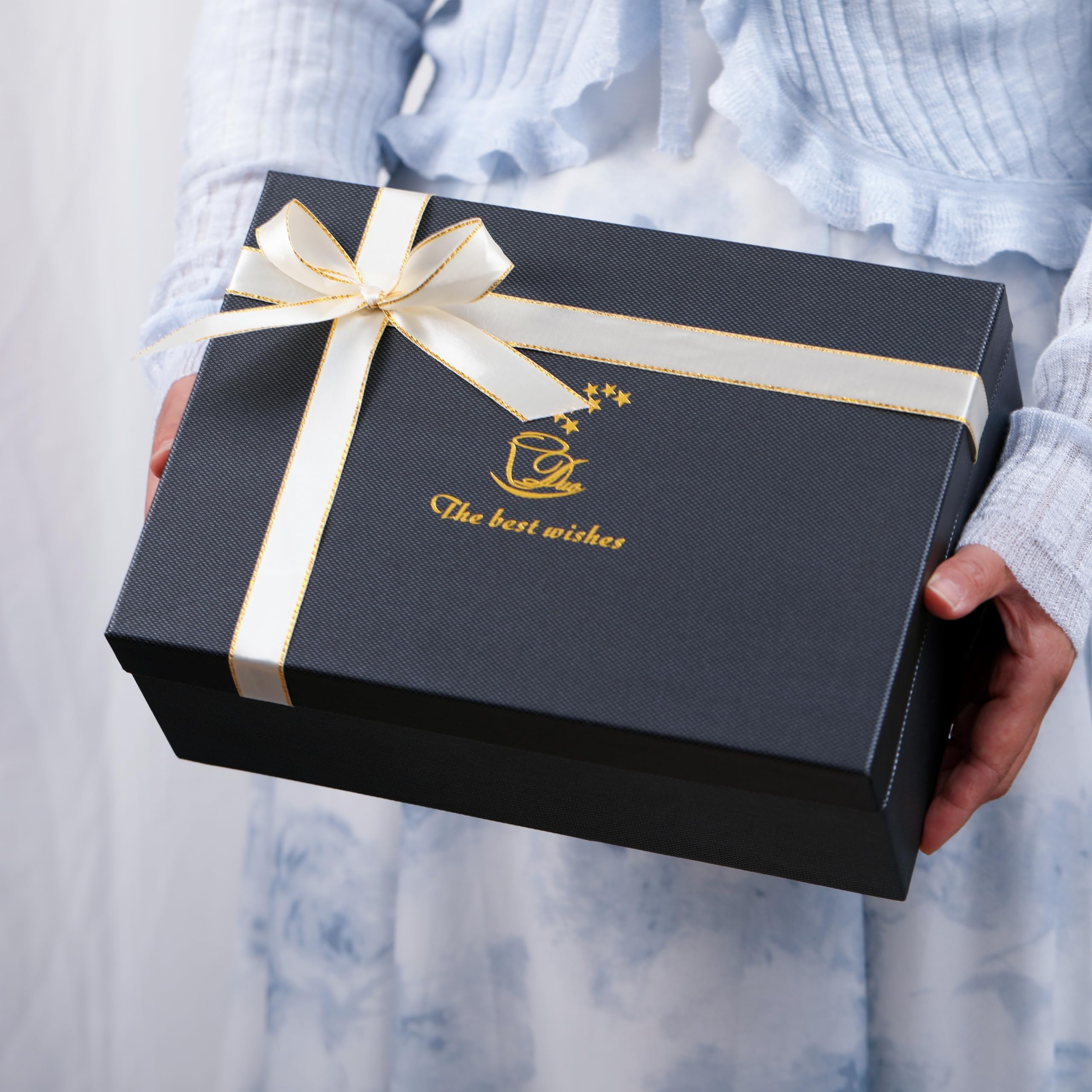 Luspan wedding gift set mugs for couples celebrating together.