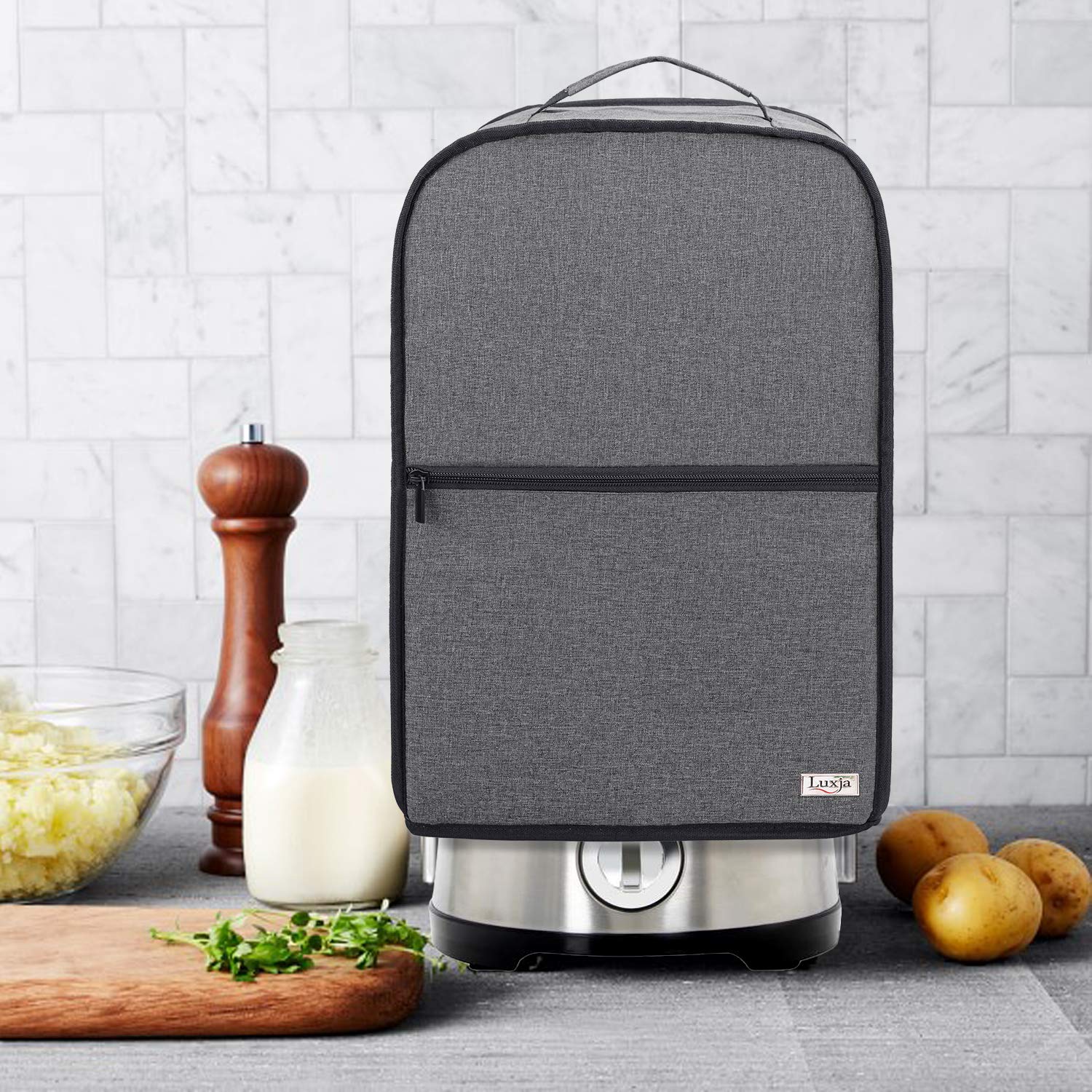 Luxja interior padding preserves shape while keeping the food processor dust-free.