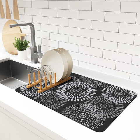 LuxStep dish drying mat demonstrates absorption, keeping countertops dry after washing.