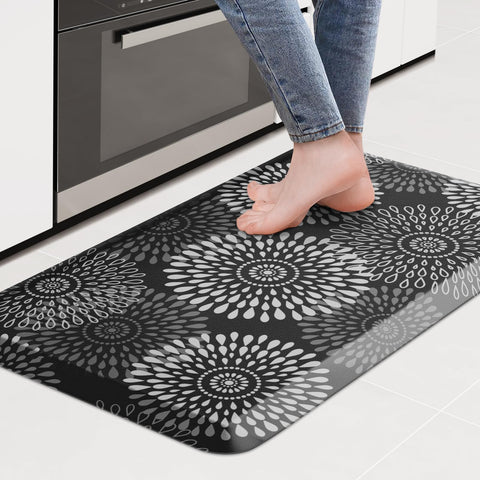 LuxStep kitchen mat with waterproof surface provides cushioned comfort by the sink for meal prep.