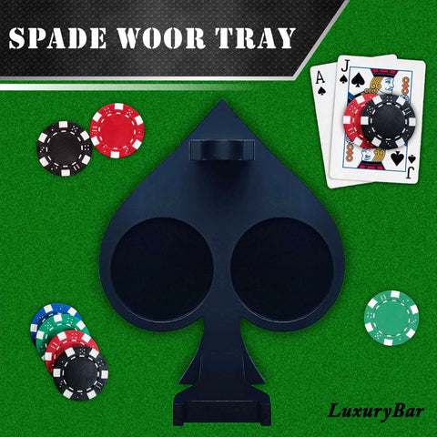 LuxuryBar poker decanter tray keeps the set portable for gatherings