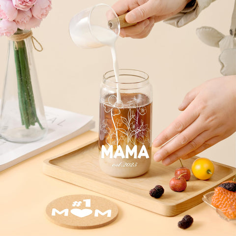 Lvoetgif straw cleaning brush keeps straws pristine.