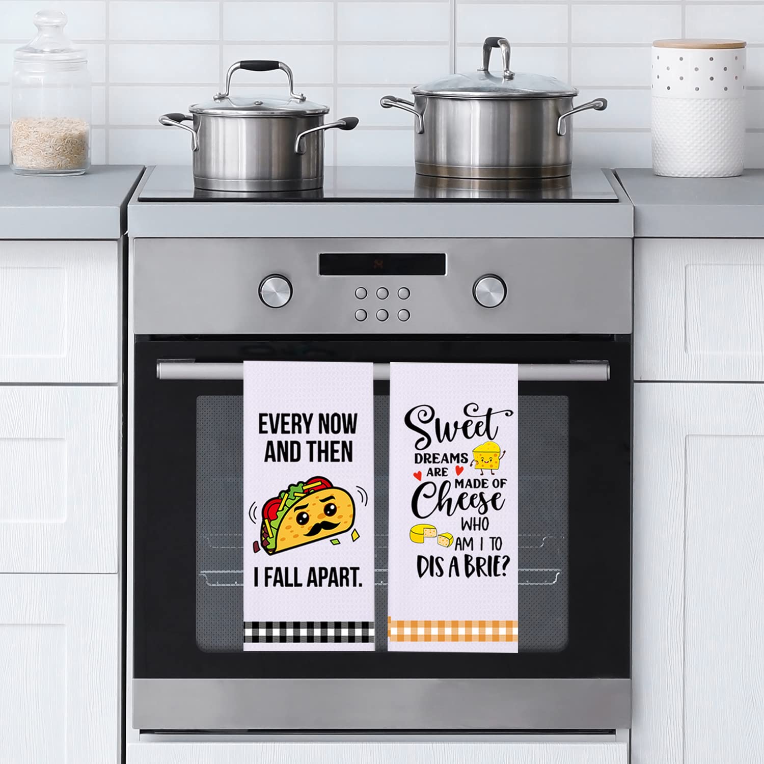 LXOMILL set pairs well with housewarming decor and kitchen storage