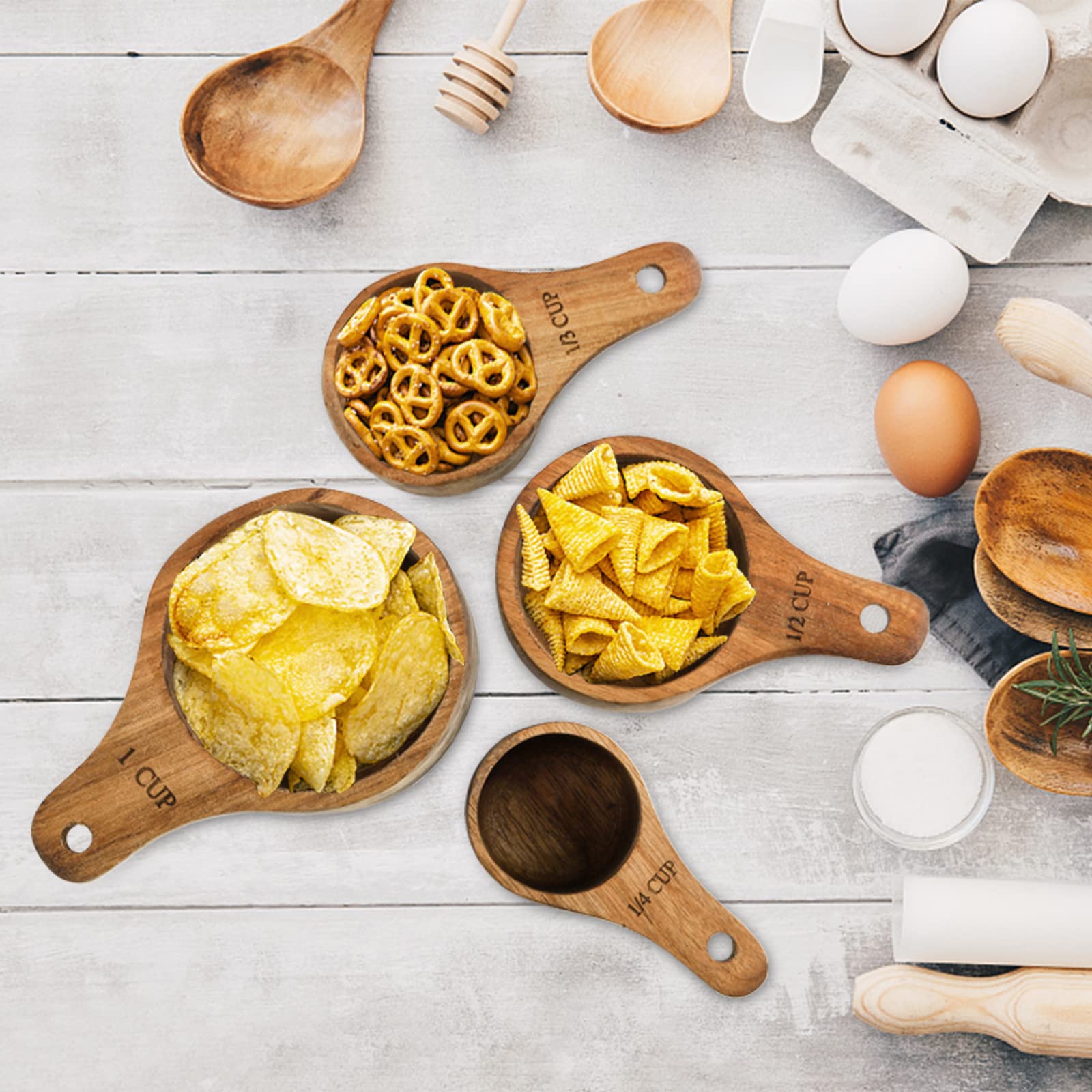 Lyellfe solid acacia wood construction offers durable, vintage-style kitchen decor and reliable measuring.