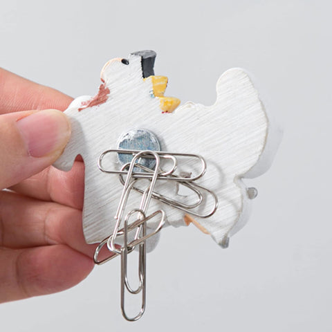 Lyellfe italian chef magnet sticks notes on metal cabinets with a wink.