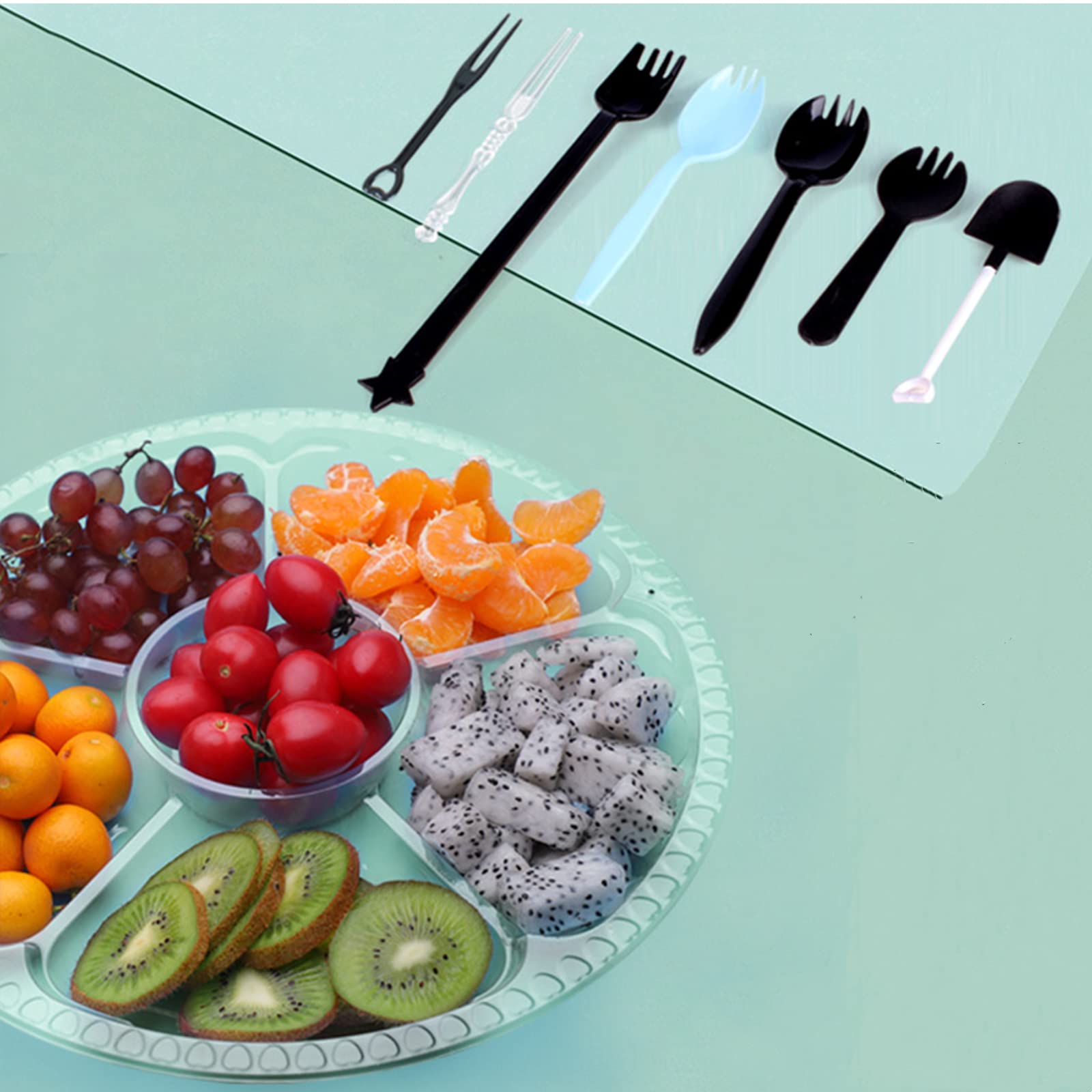 Lyellfe versatile tray ideal for vegetables and fruits on the go.