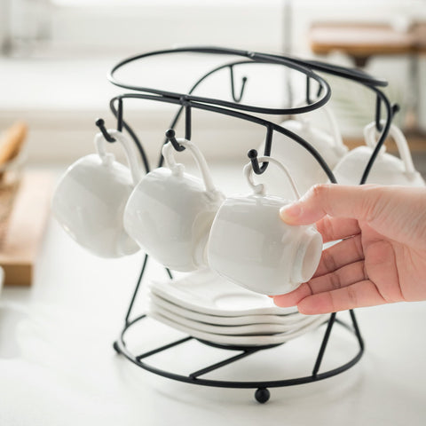 LYEOBOH classic black and white design complements modern kitchen style.