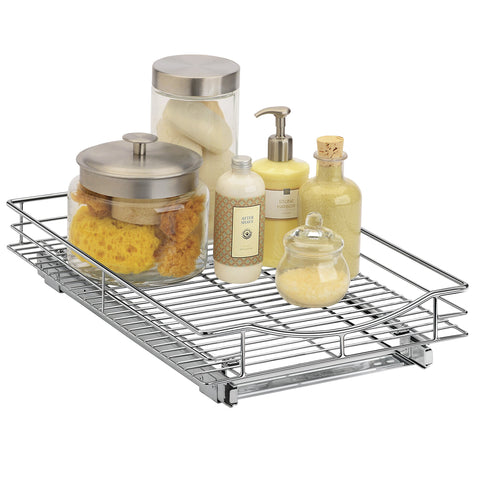 Alignment guide aiding precise, quick mounting of the organizer