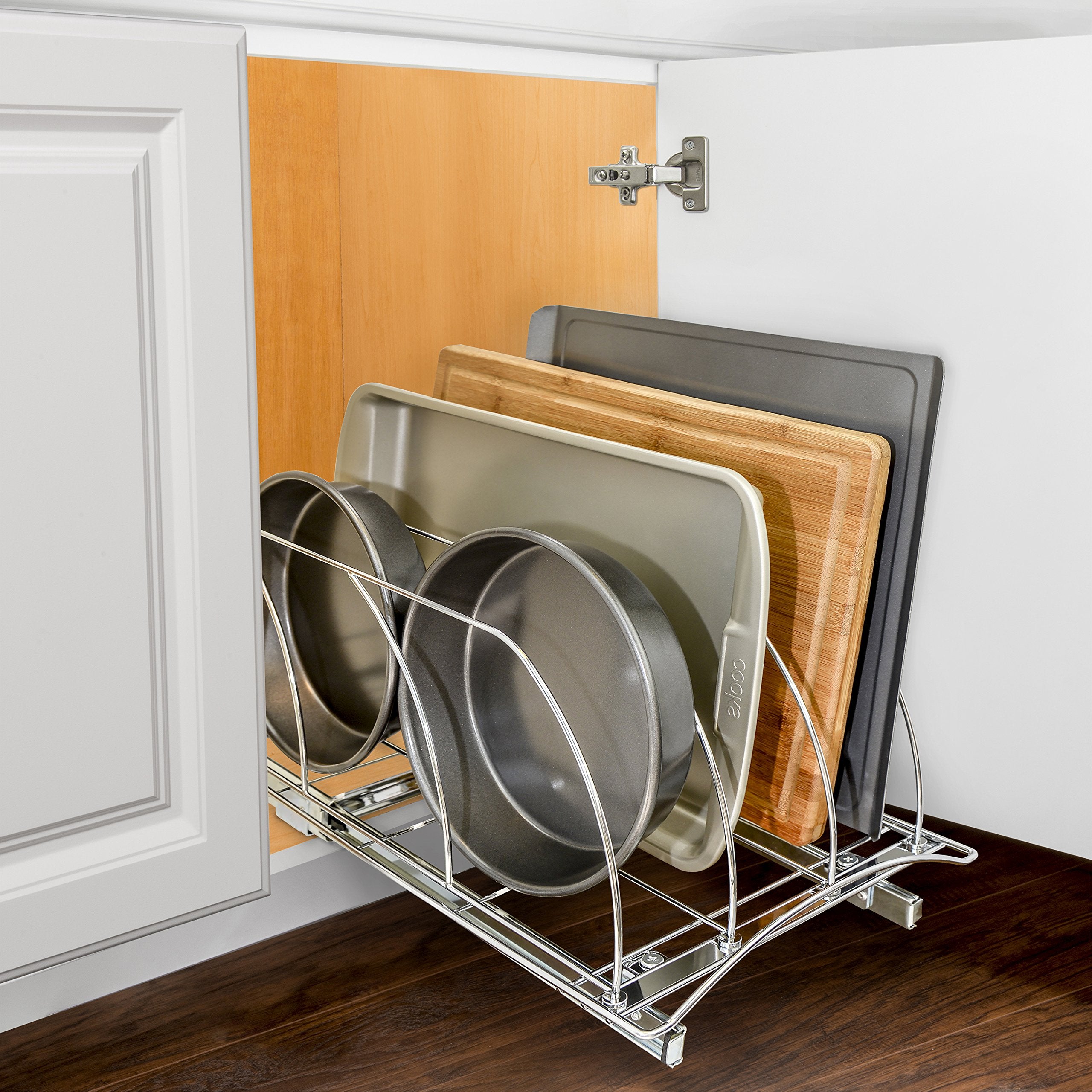 LYNK PROFESSIONAL easy-mount guidance shows quick, measurement-free installation.