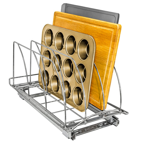 LYNK PROFESSIONAL pullout cutting-board rack demonstrates easy access and efficient bakeware organization.