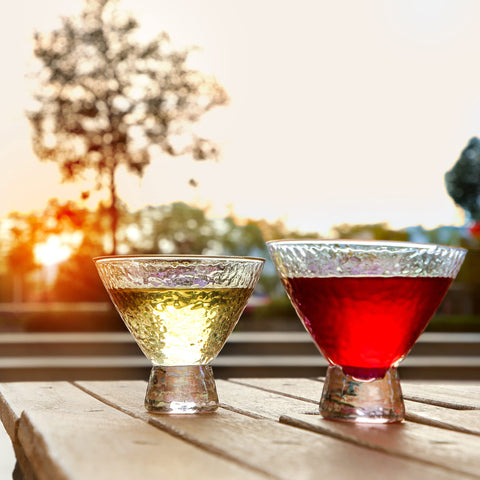 Lysenn iridescent glasses in wedding scene for luxe reception vibe