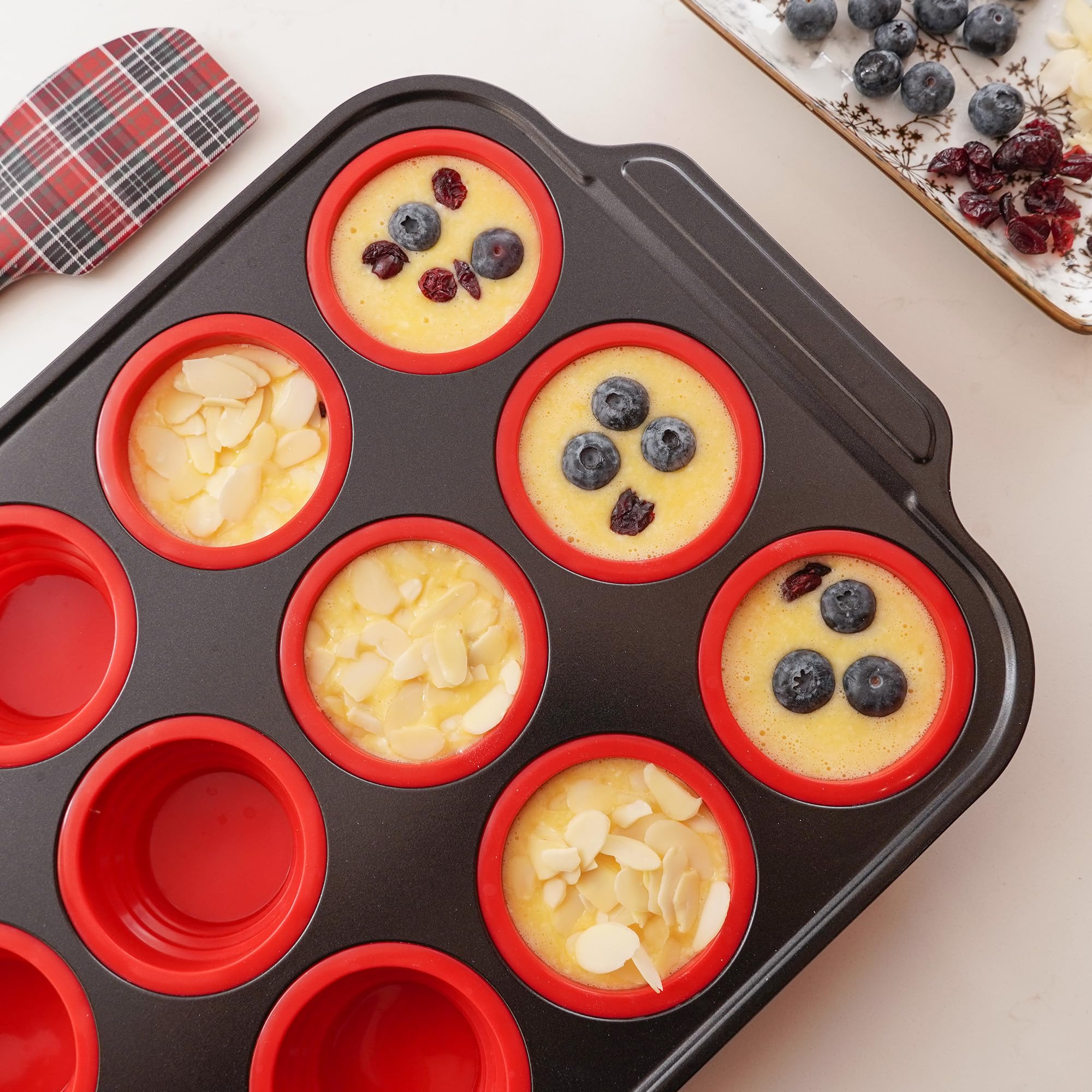 Lyveit multi use silicone pan for muffins, tarts, and bites