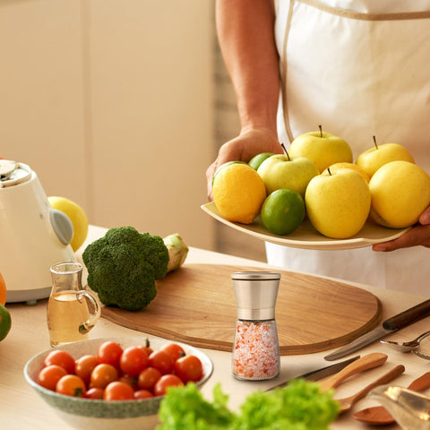 M JINGMEI stainless steel cap resists corrosion and protects flavors.
