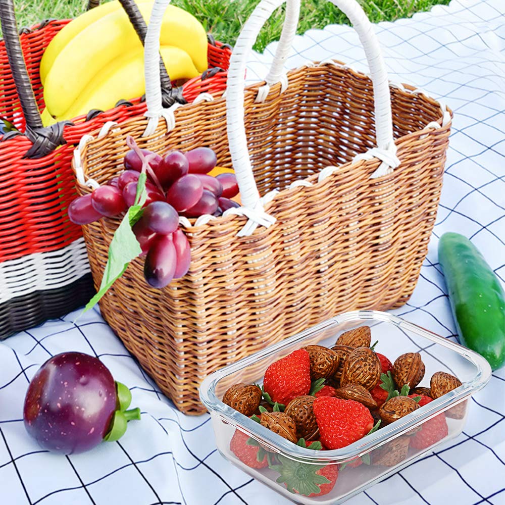 M MCIRCO freezer-safe glass container for portions.