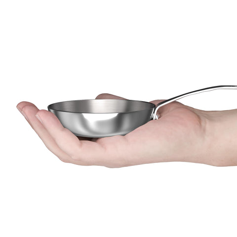 Macevia mini pot for precision melting in a compact 4-inch pan.