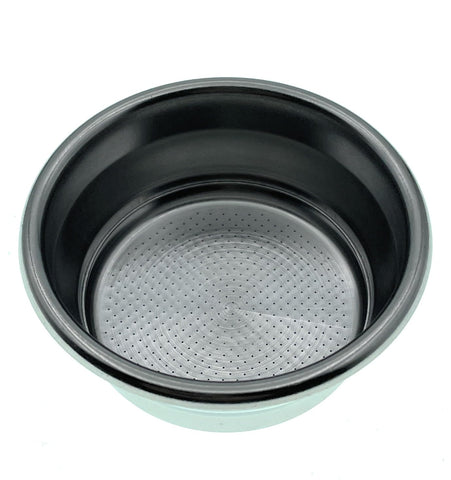 MacMaxe portafilter basket cleaning guide ready for easy upkeep