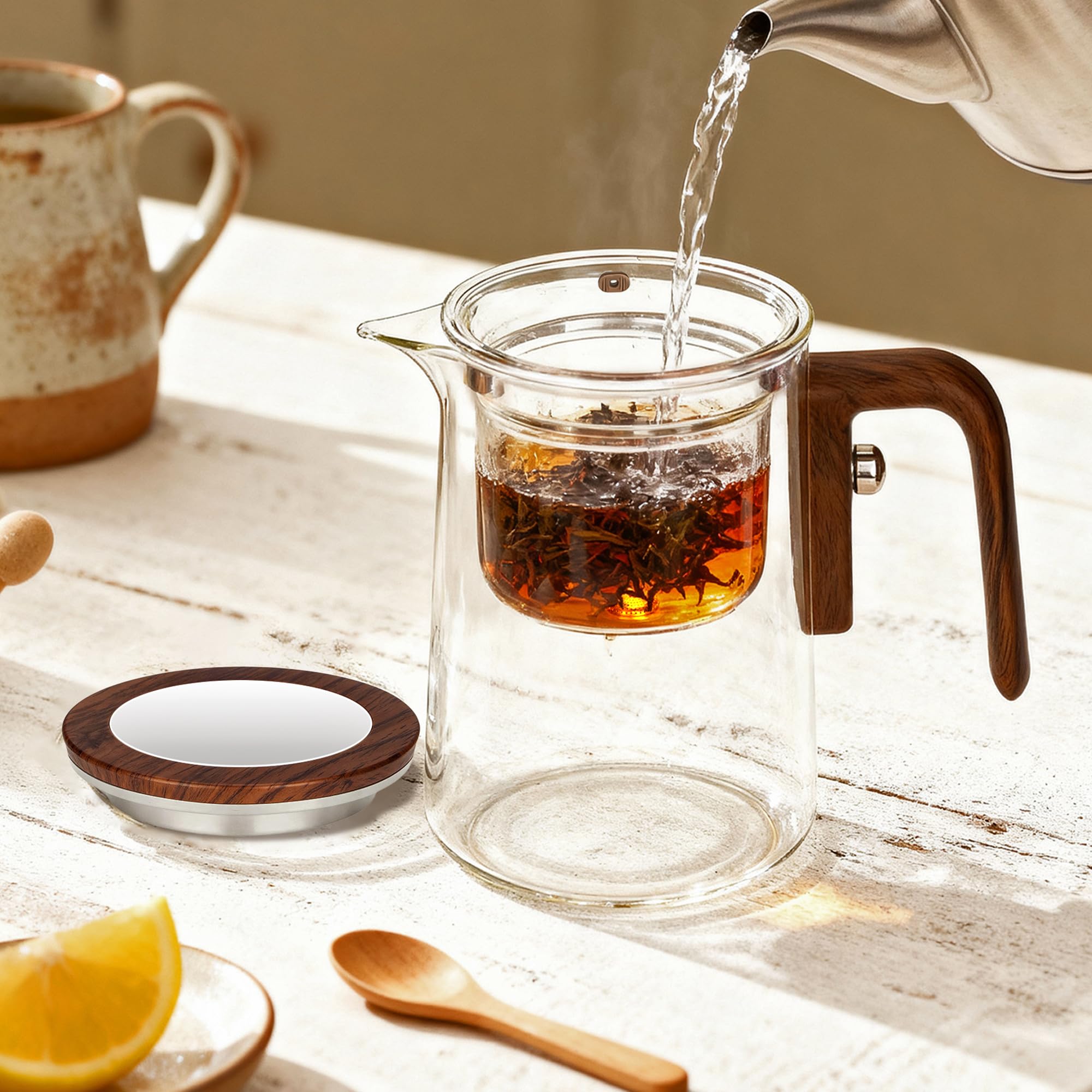 MACTANO Enchant Tea Pot anti‑scald handle for safe, comfortable pouring.