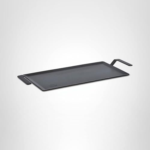 Made In carbon steel griddle 24-inch size ideal for family meals
