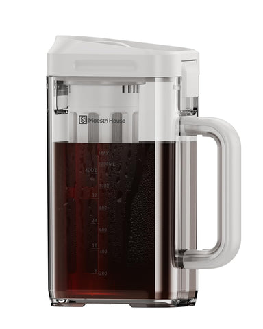 Maestri House compact cold brew pitcher 40oz with precise ratio for customizable strength.