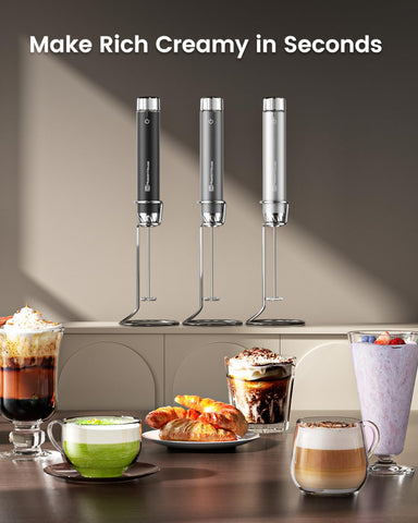 Sleek LunaFro Max aluminum body emphasizing durability and style