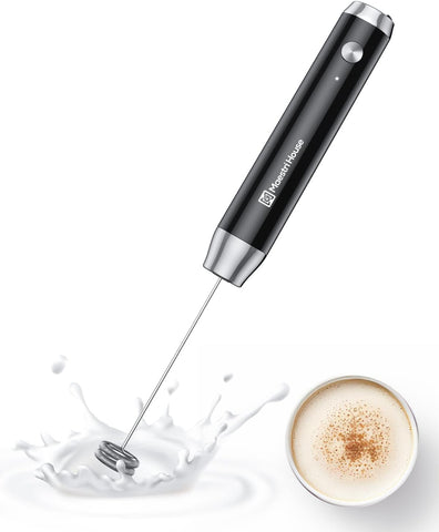 Maestri House Lunafro NS foaming action for creamy latte foam