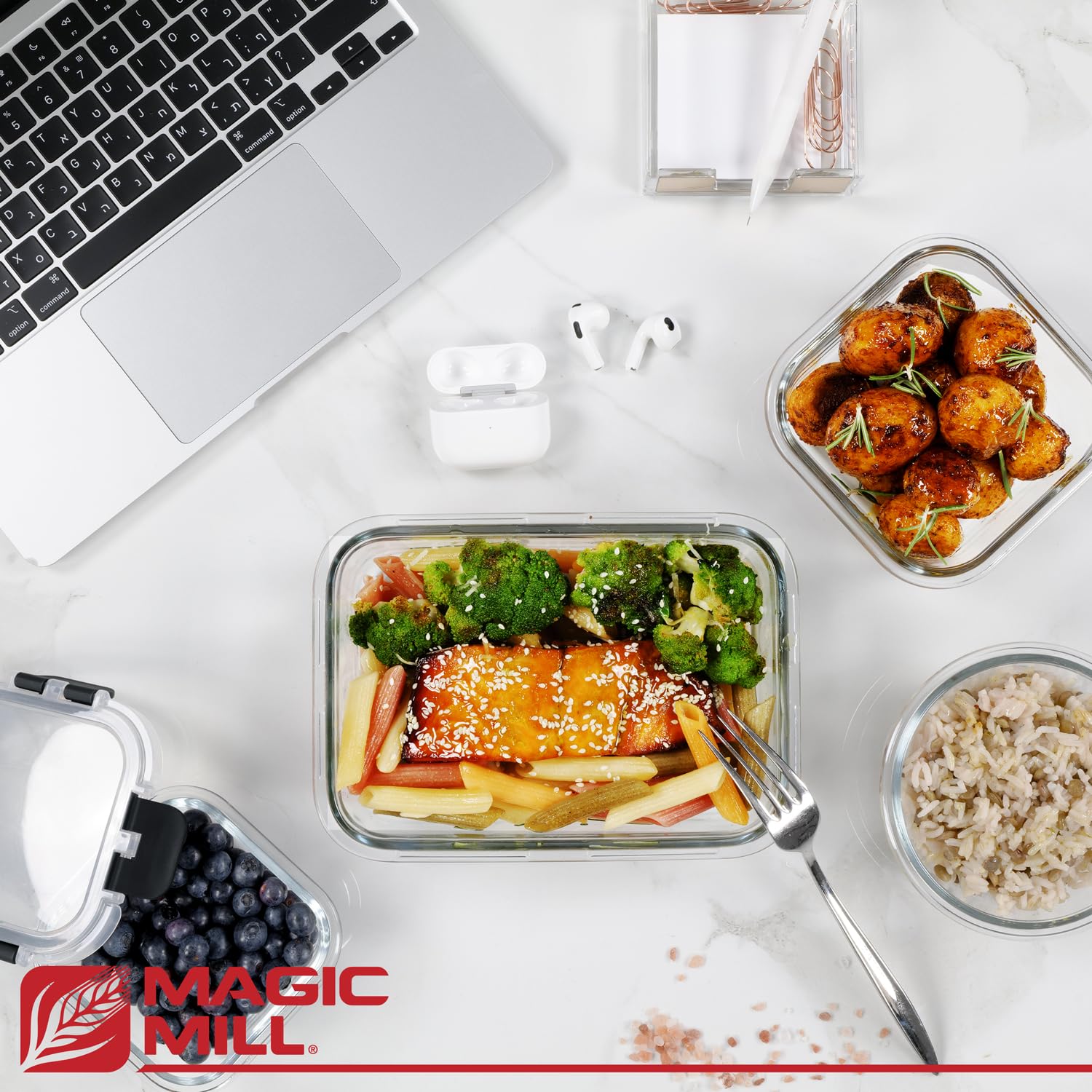 Magic Mill round 32oz borosilicate container microwave-safe and leak-proof