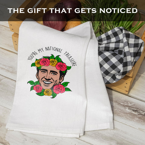 MAINEVENT Gift-ready design on towel makes a fun present for history buffs.