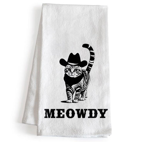 MAINEVENT Meowdy kitchen towel with cat scene, ideal for cat-loving cooks.