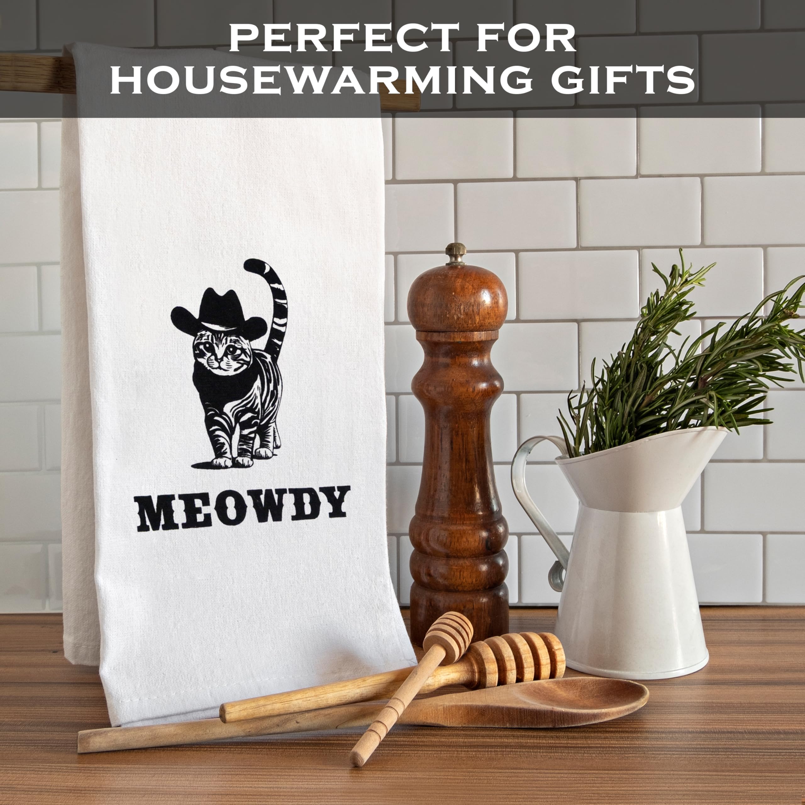 MAINEVENT Meowdy towel gift idea for cat lovers and home chefs.