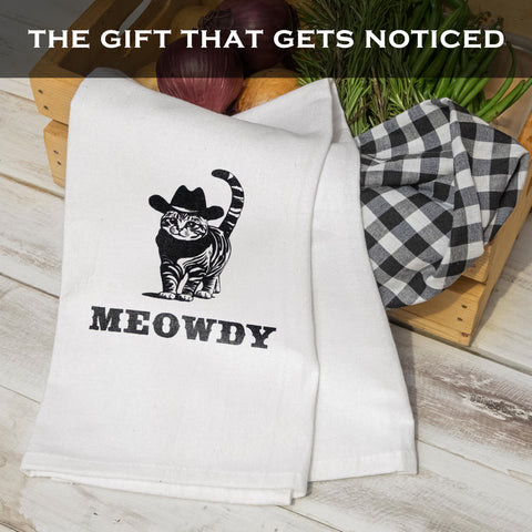 MAINEVENT Meowdy towel made of durable cotton fibers for robust use.
