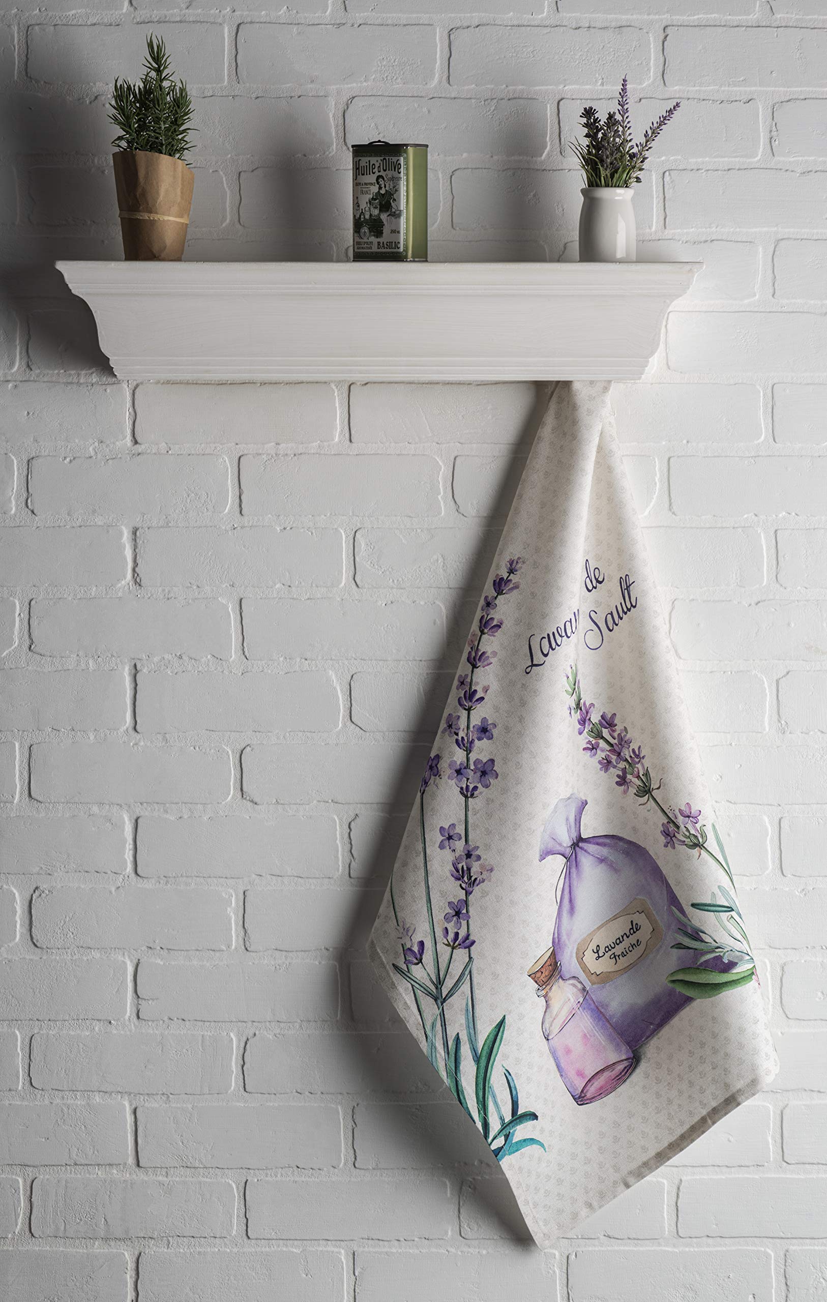 Maison d'Hermine Kelim Infinity Christmas decor towel enhances festive styling