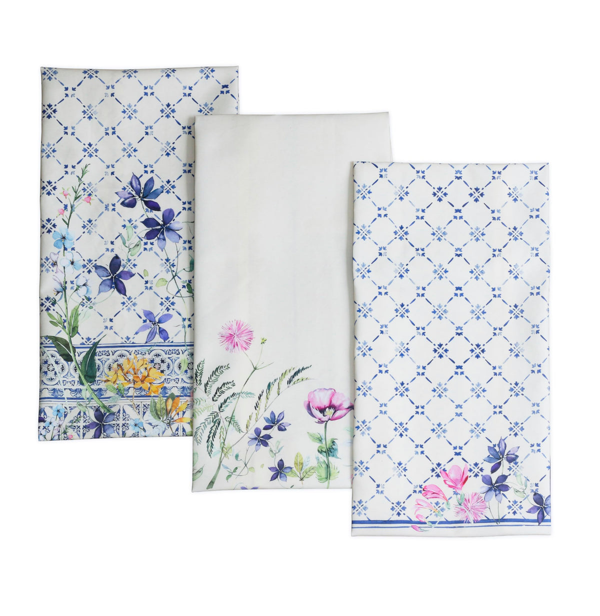 Maison d' Hermine kitchen towel Faience pattern close-up for stylish kitchen décor.