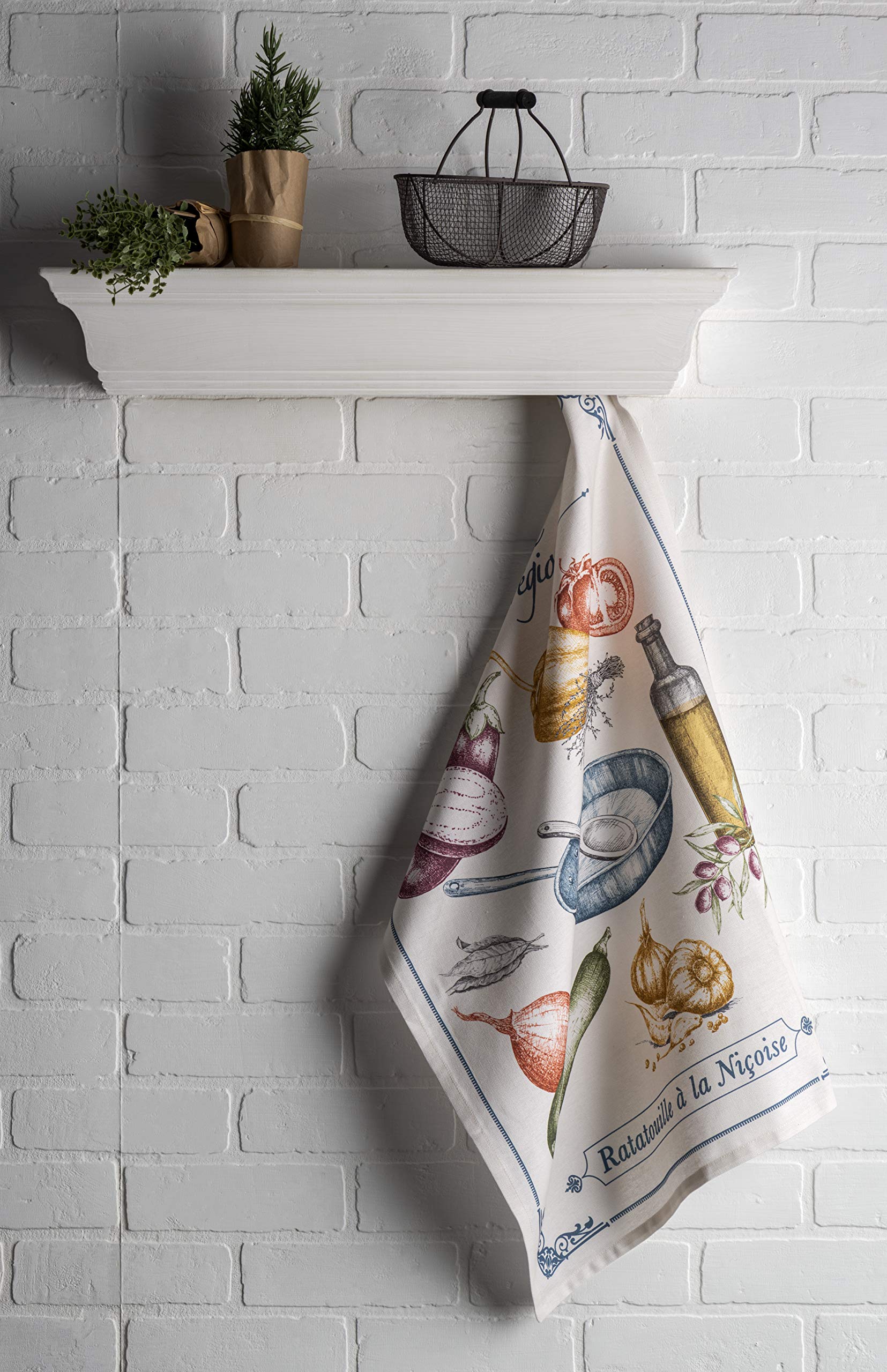 Care instructions highlight machine washable and color retention.