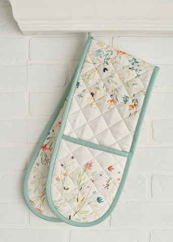 Maison d' Hermine machine-washable mitt keeps softness and color after repeated machine washing.