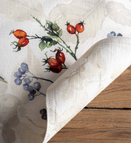 Elegant placemats by Maison d' Hermine bring fine detail to autumn dinners.