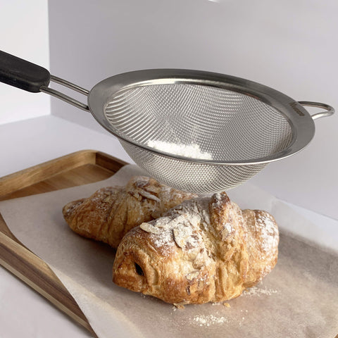 Makerstep stainless steel strainer resists rust during cooking