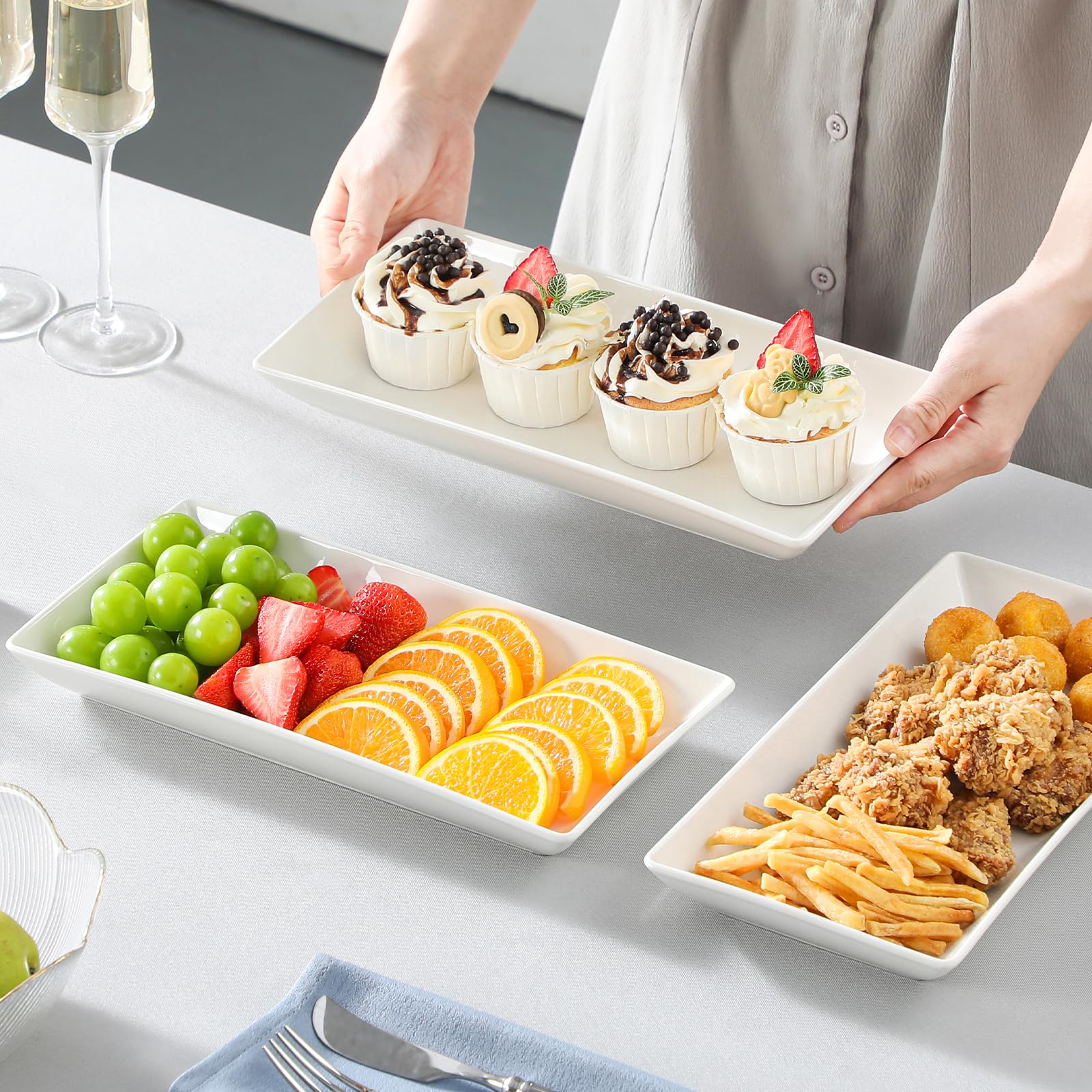 MALACASA adjustable tiers let you customize height for treats.