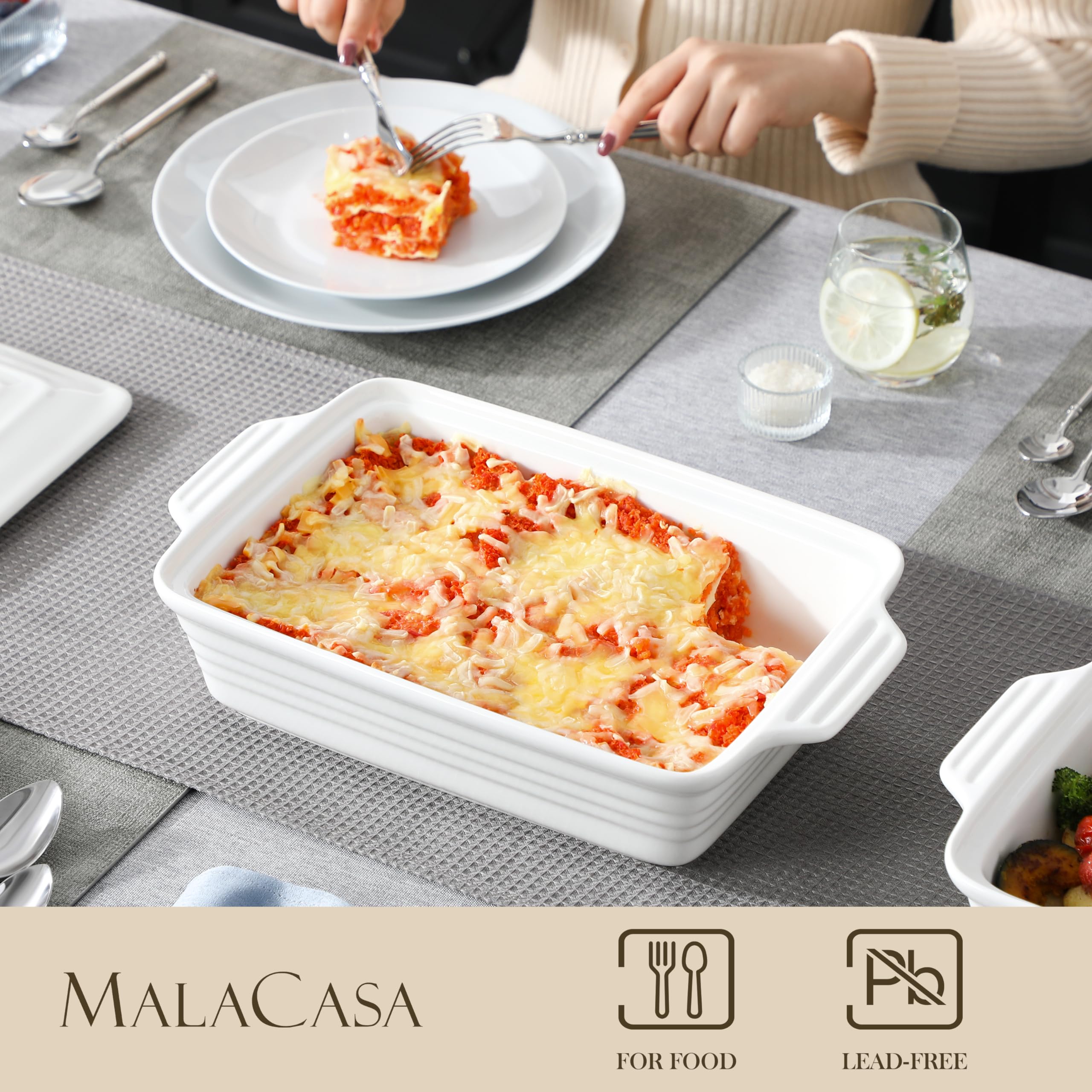 MALACASA casserole dish with sturdy handles for easy oven-to-table transport