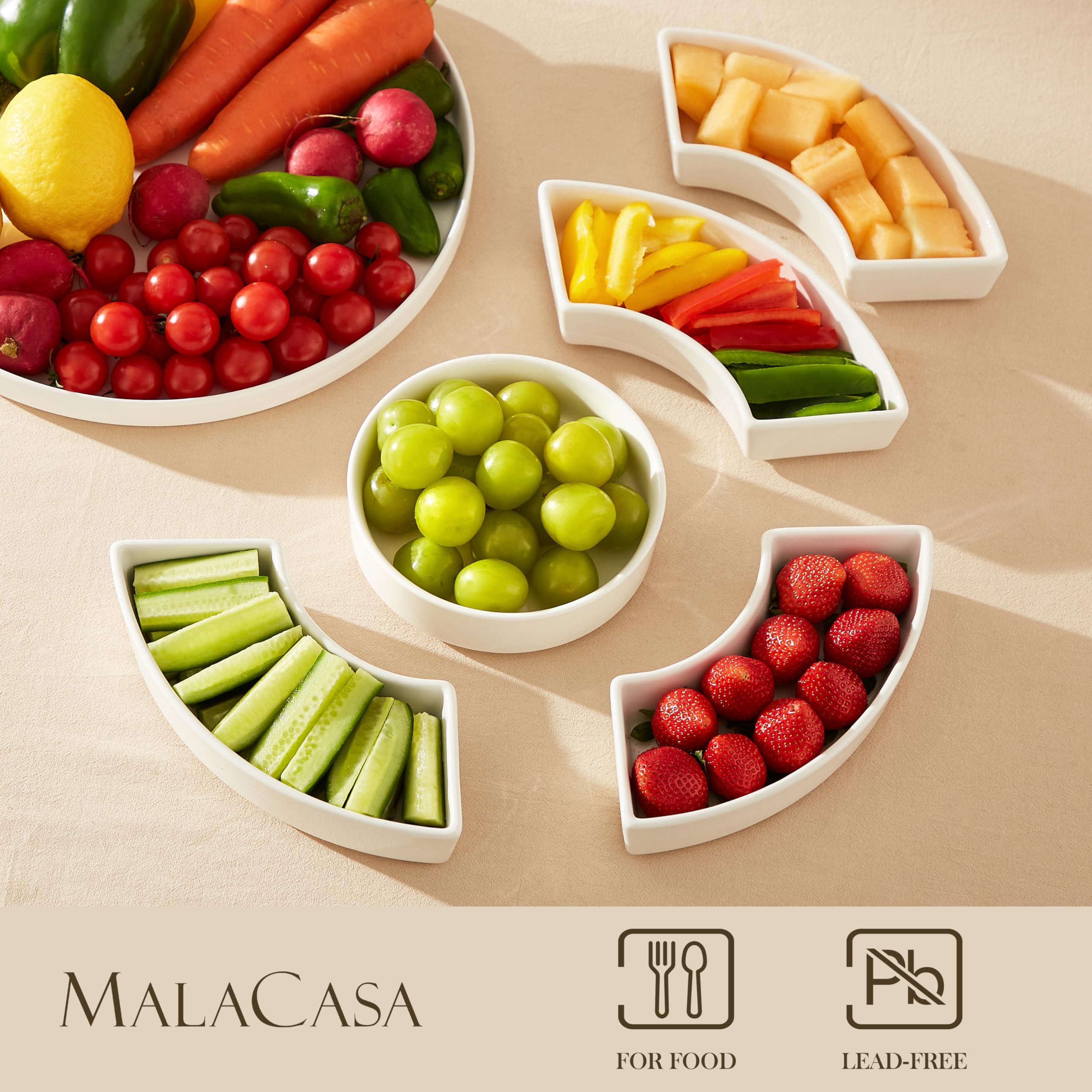 MALACASA chip and dip set in porcelain combines durability with easy maintenance.