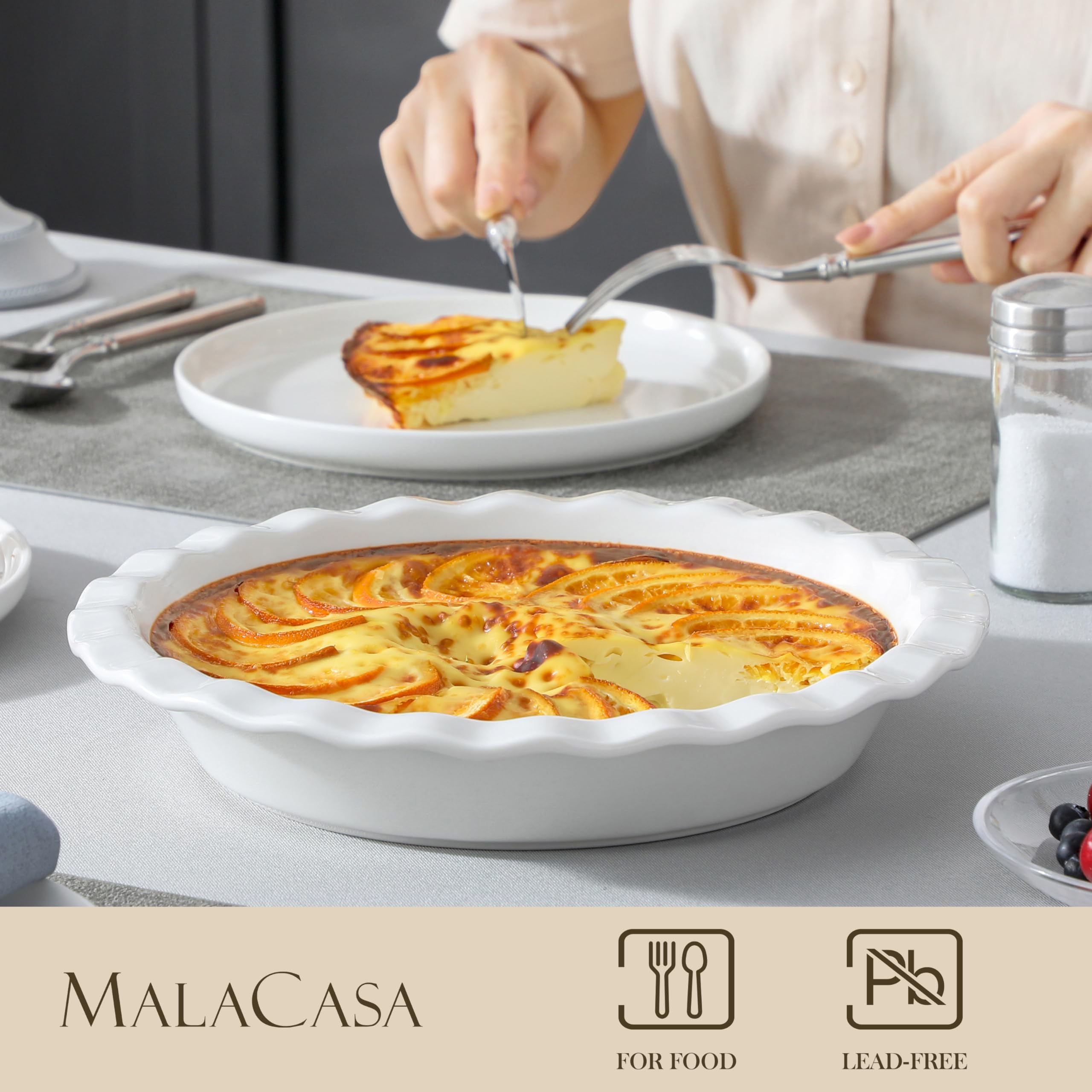 MALACASA deep-dish pie-pan supports generous fills and even crust browning.