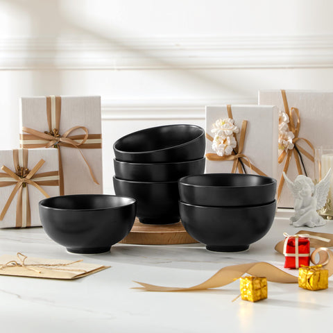 MALACASA elegant kitchenware adds restaurant-style flair to any table.
