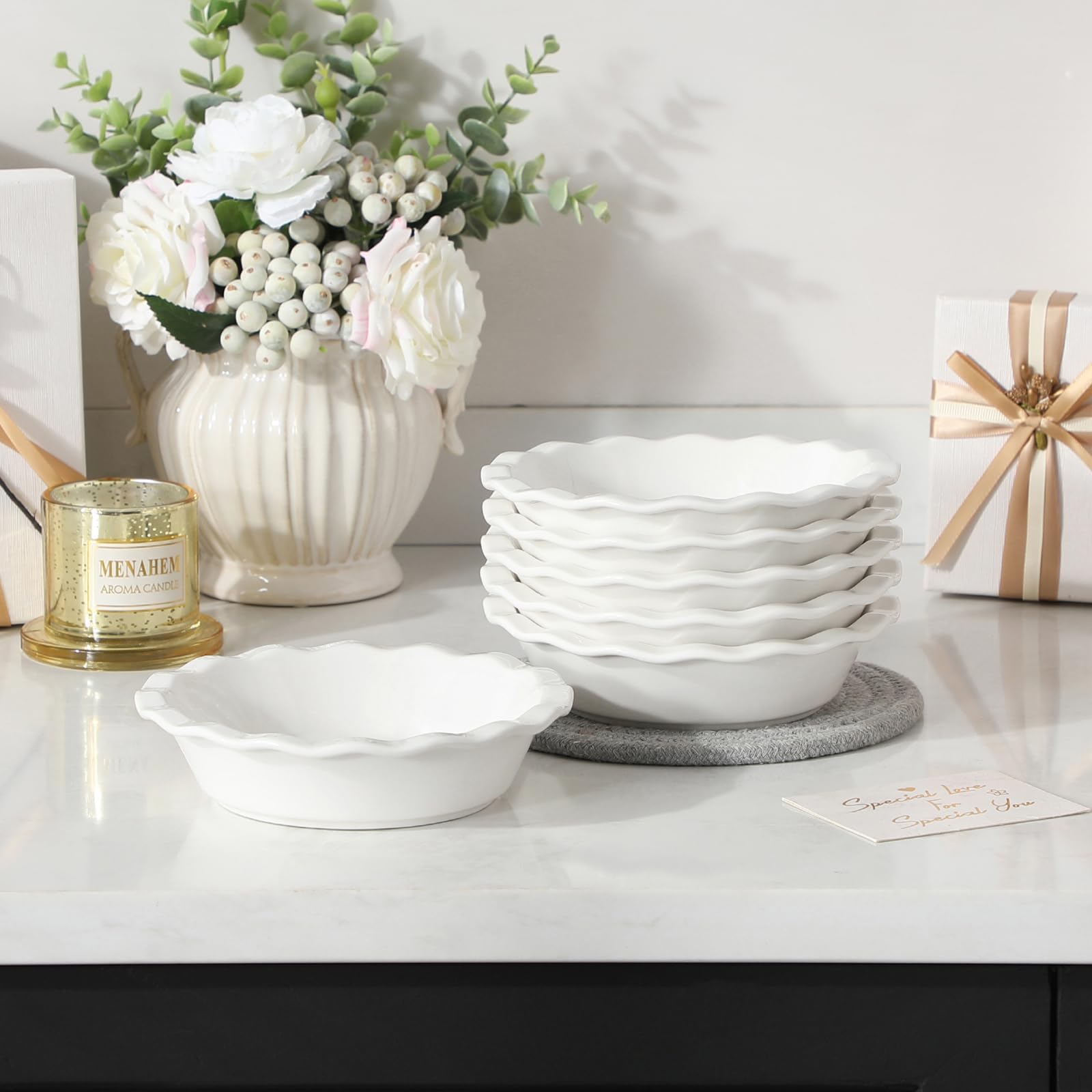 Gift-ready MALACASA mini pie pans for bake-loving friends and hosts.