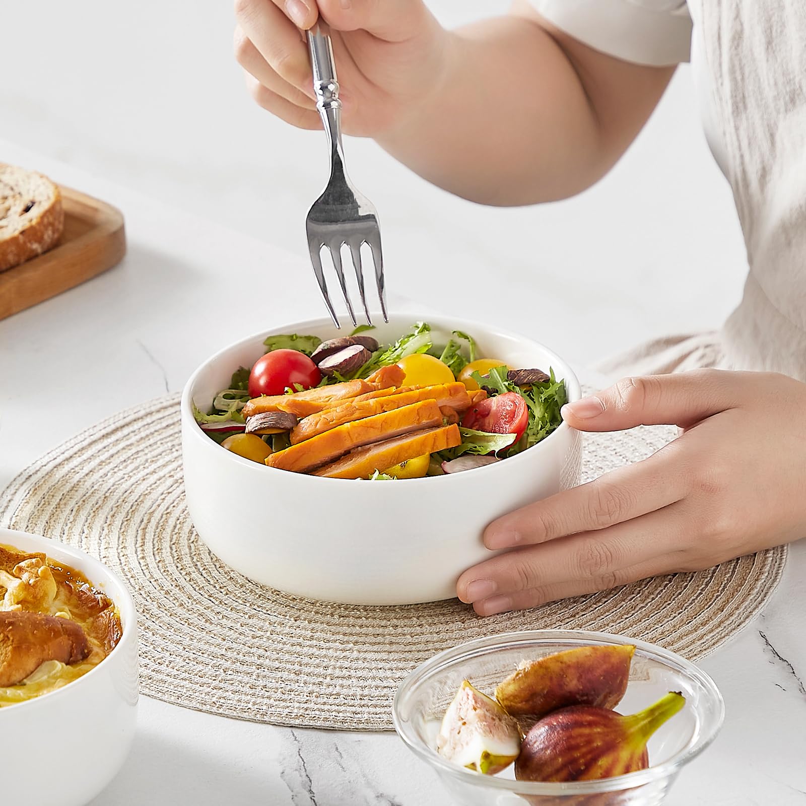 Malacasa LUNA bowl shown with microwave-safe use