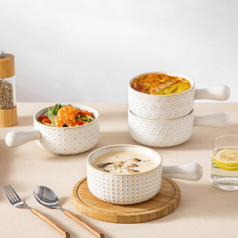 MALACASA Lydia comfort-grip handles ensure safe transport from oven to table