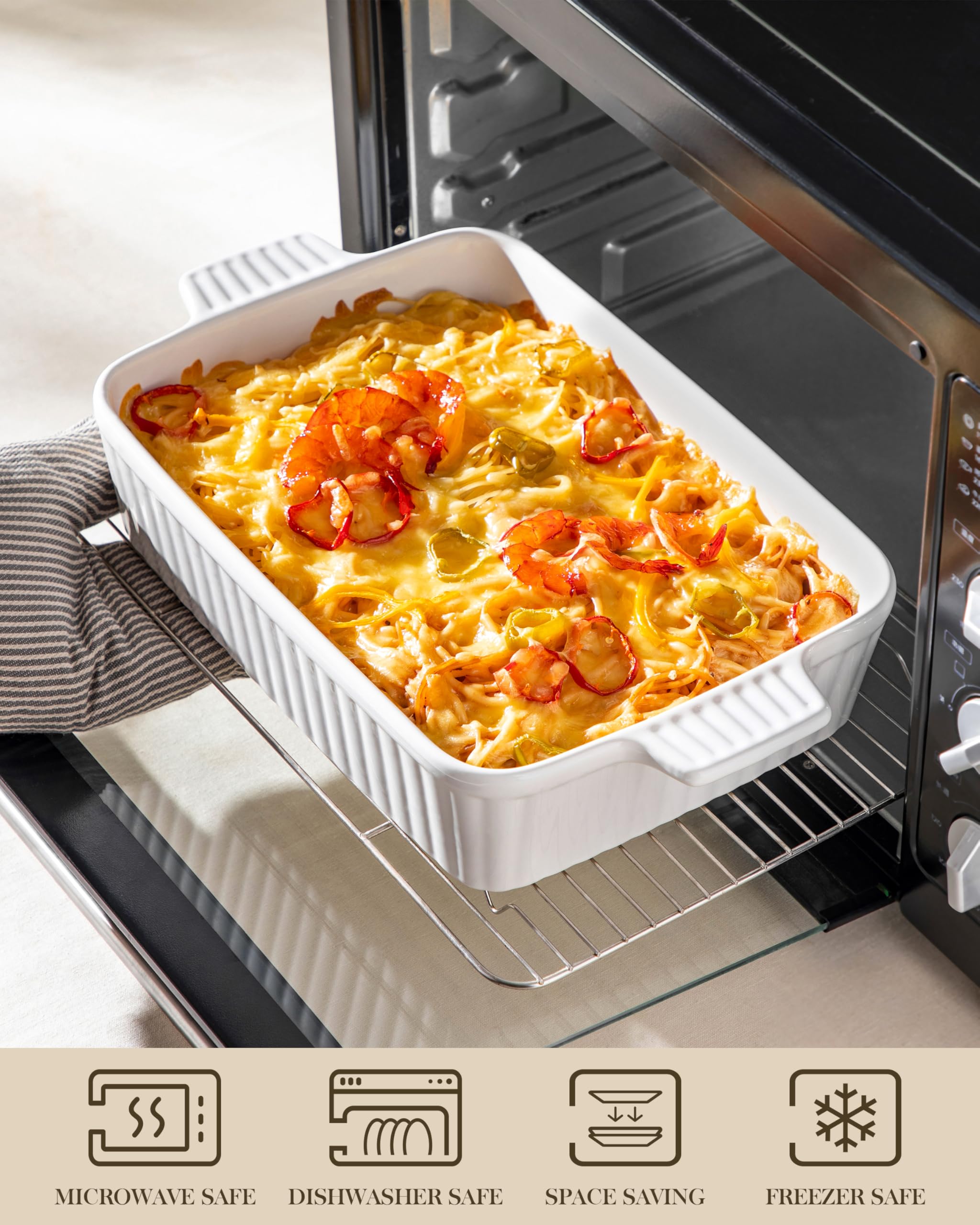 Malacasa 4.4 qt bake dish, microwave safe for quick reheats.
