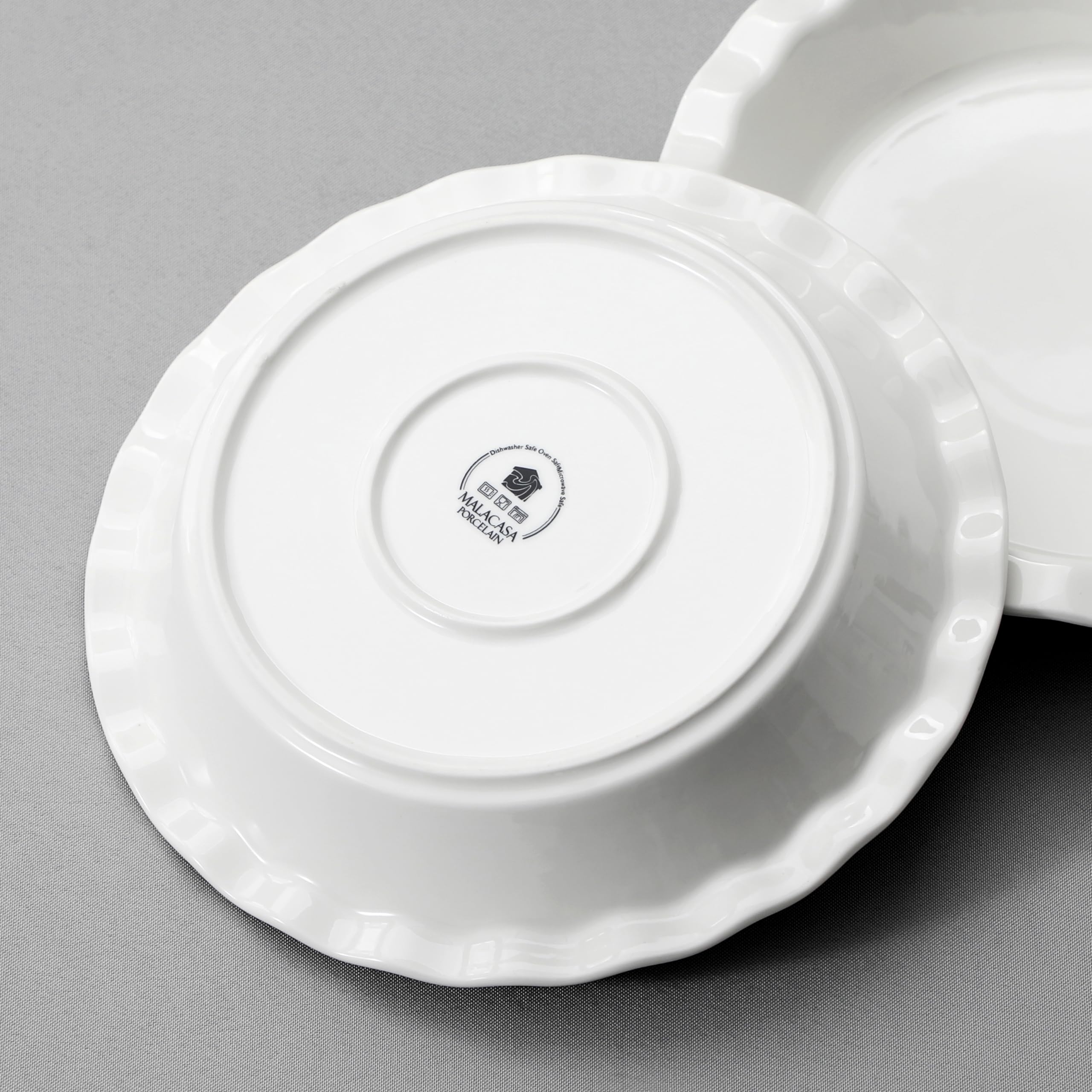 MALACASA pie-pan release-friendly surface means smooth removal of baked goods.
