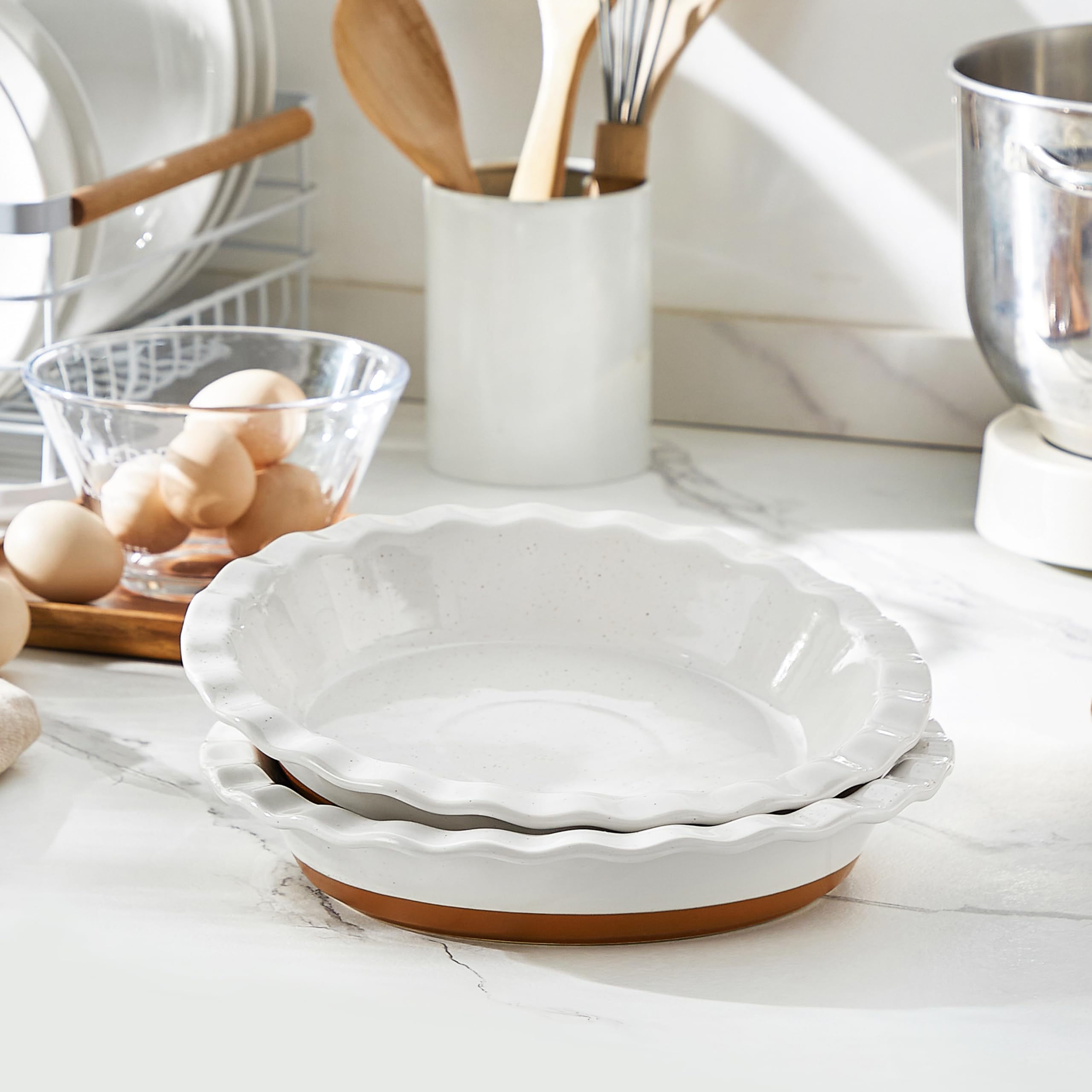 MALACASA Tara pie pan is dishwasher-safe for convenient cleanup.