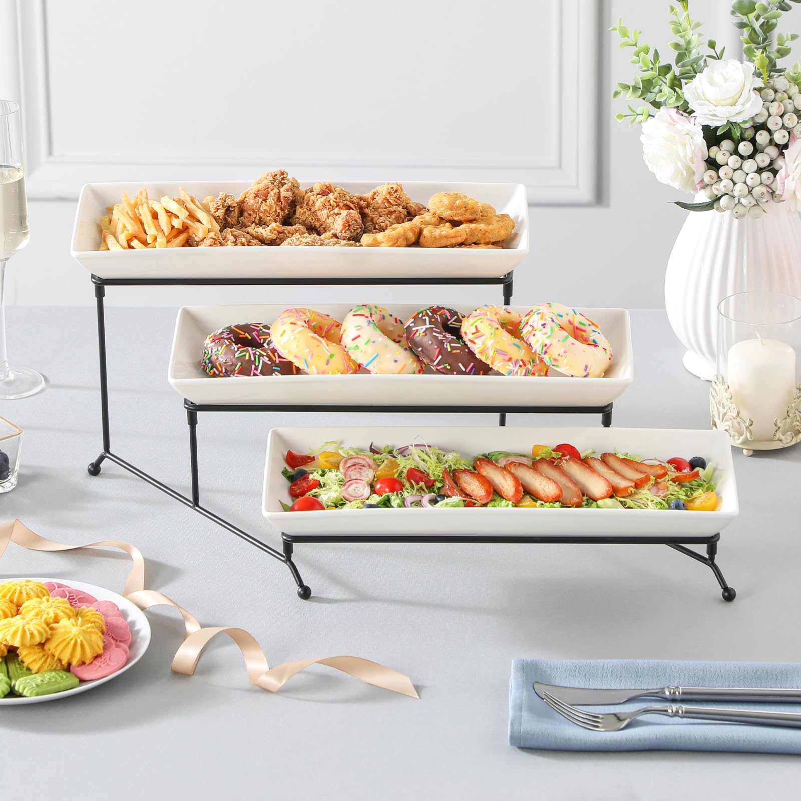 MALACASA 3-tier dessert stand creates an elegant centerpiece for weddings.