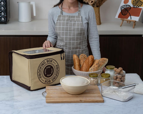 Mallroof Bread Proofing Box shows temperature control for precise fermentation.