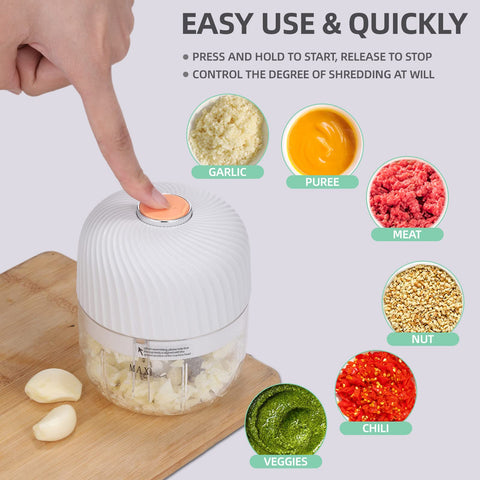 Mamicooker 250ml vegetable chopper cup ready for on-the-go prep.